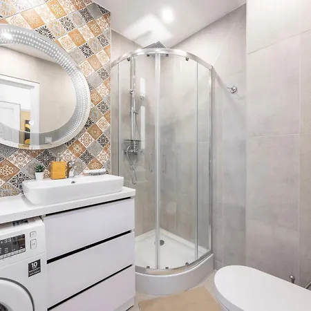 Exclusive 2bdrm By Prestige Homes Lejlighed