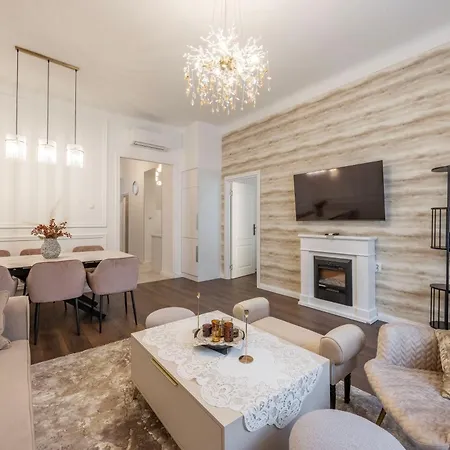 Exclusive 2bdrm By Prestige Homes شقة *